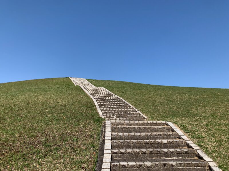 鶴牧山の階段